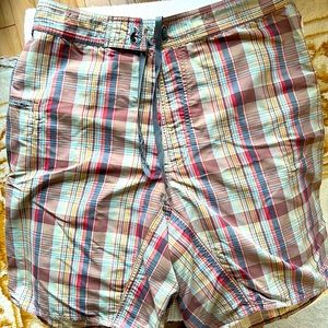 Patagonia size 33 zipped casual shorts with zipped side pocket